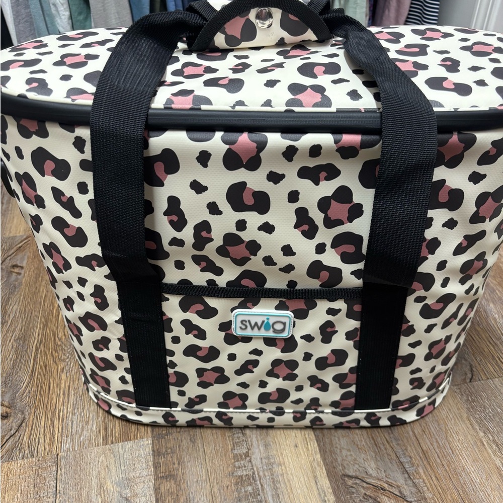 SWIG Leopard Print Cooler Bag